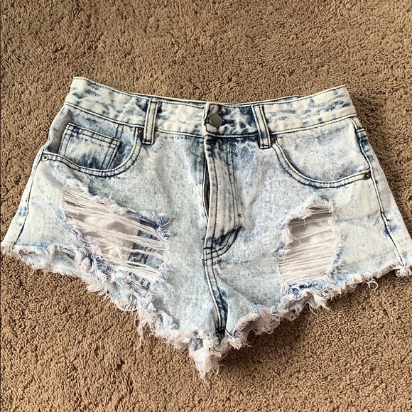 Forever 21 Pants - F21 high waisted denim shorts